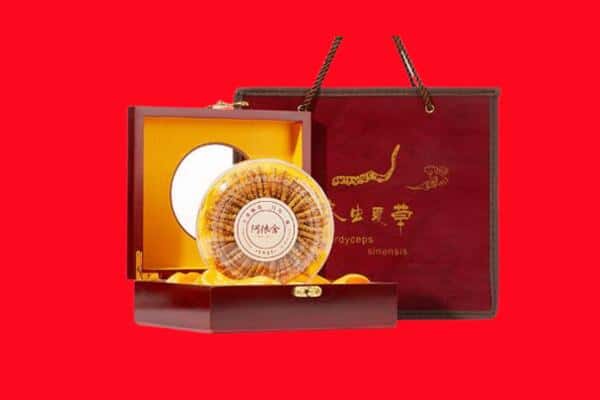 收购资讯:嘉禾县回收冬虫夏草是按克吗